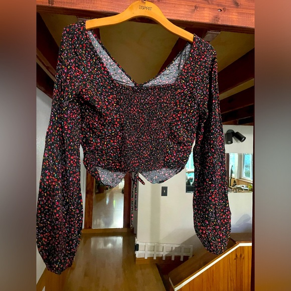 H&M Balloon Sleeve Cropped Blouse - Picture 2 of 5